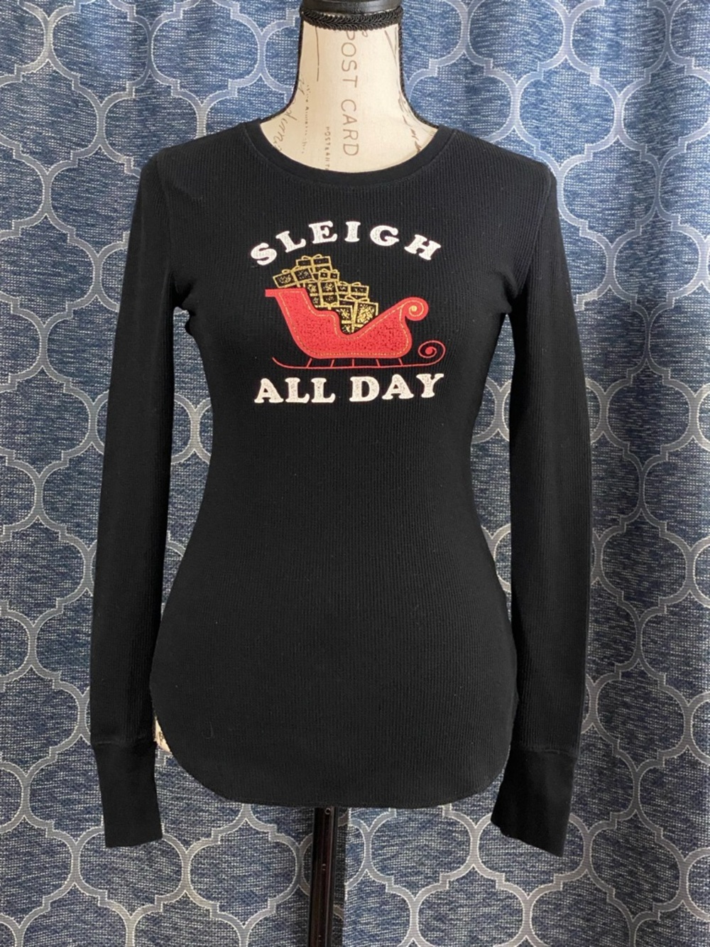 Old Navy Black Long-Sleeve Thermal Top with Red Sleigh Graphic